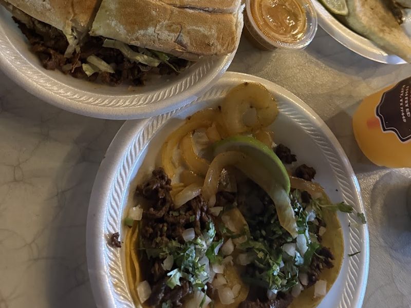 Taqueria El Toluca food